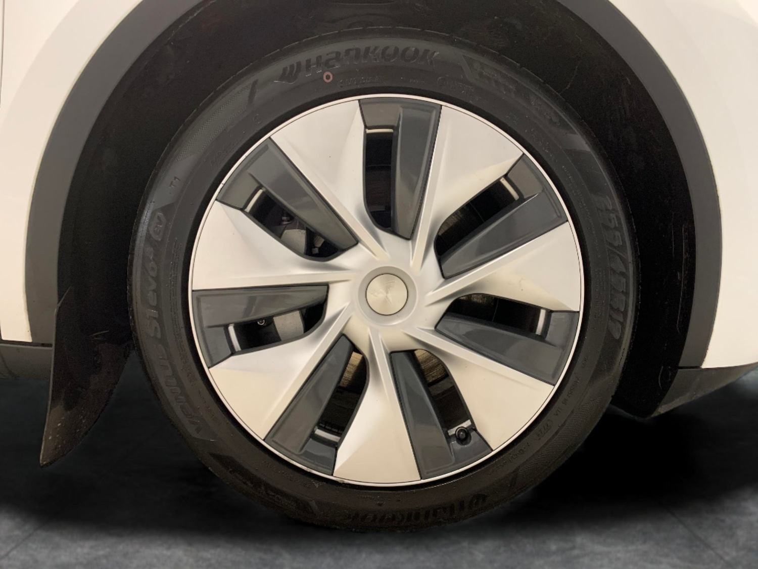 Used Tesla Model Y 2023 for sale - 76531915: Photo 22