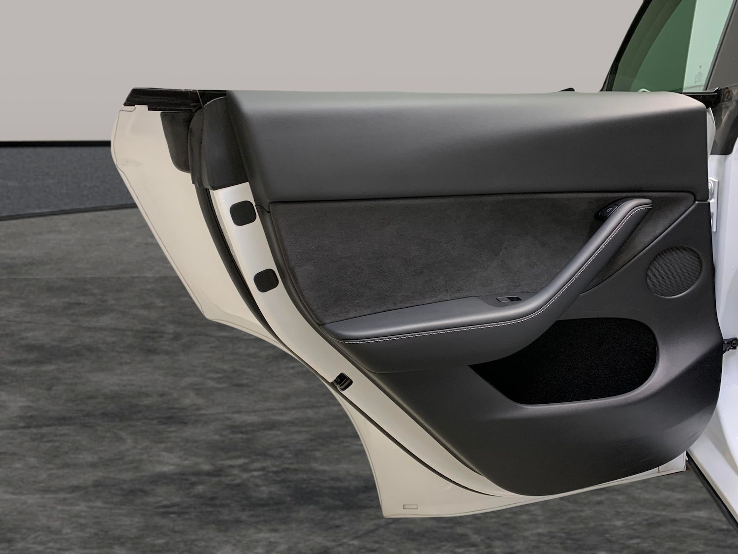 Used Tesla Model Y 2023 for sale - 76531915: Photo 26