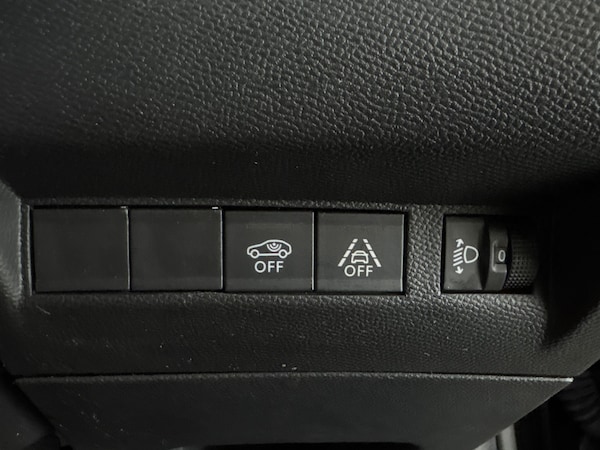 Used Peugeot E-208 2022 for sale - 76288400: Photo 31
