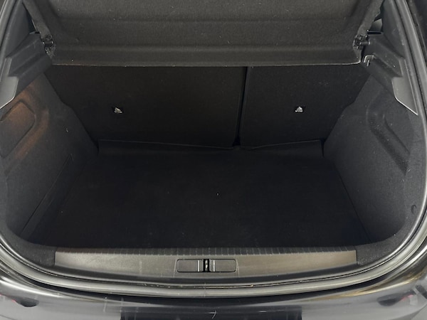 Used Peugeot E-208 2022 for sale - 76288400: Photo 43