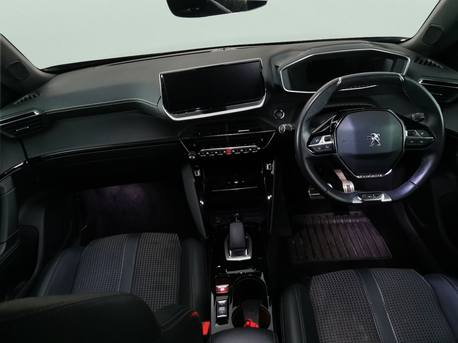 Used Peugeot E-2008 for sale - 77061915: Photo 7