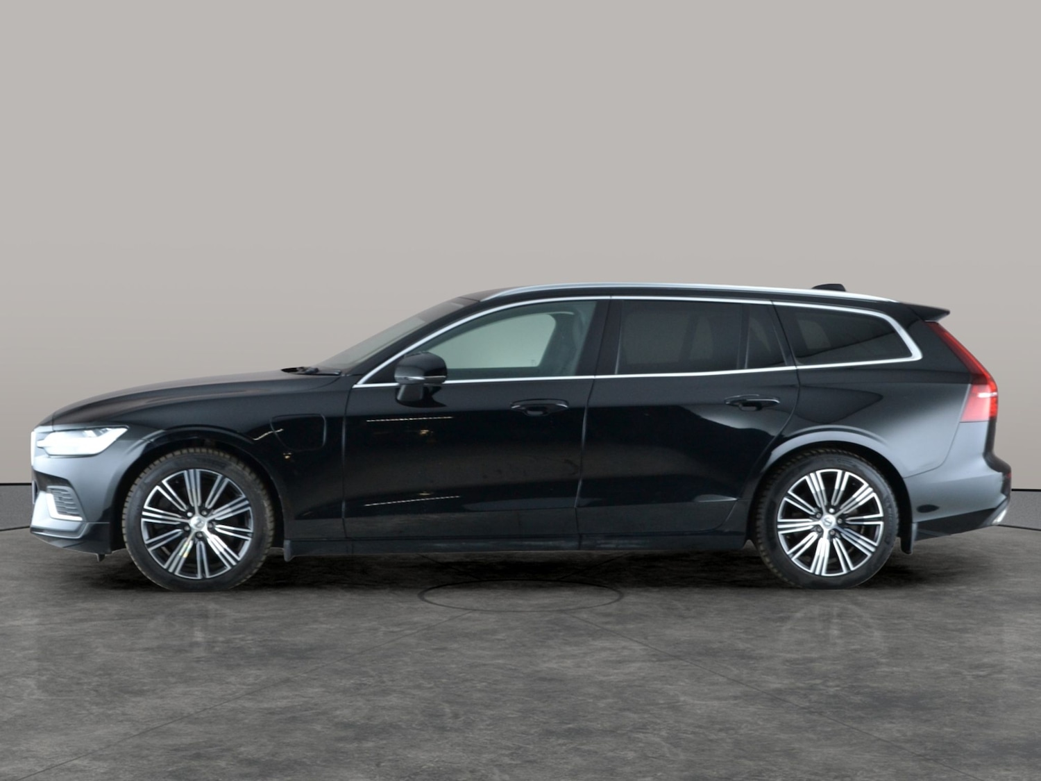 Used Volvo V60 2021 for sale - 77036582: Photo 12