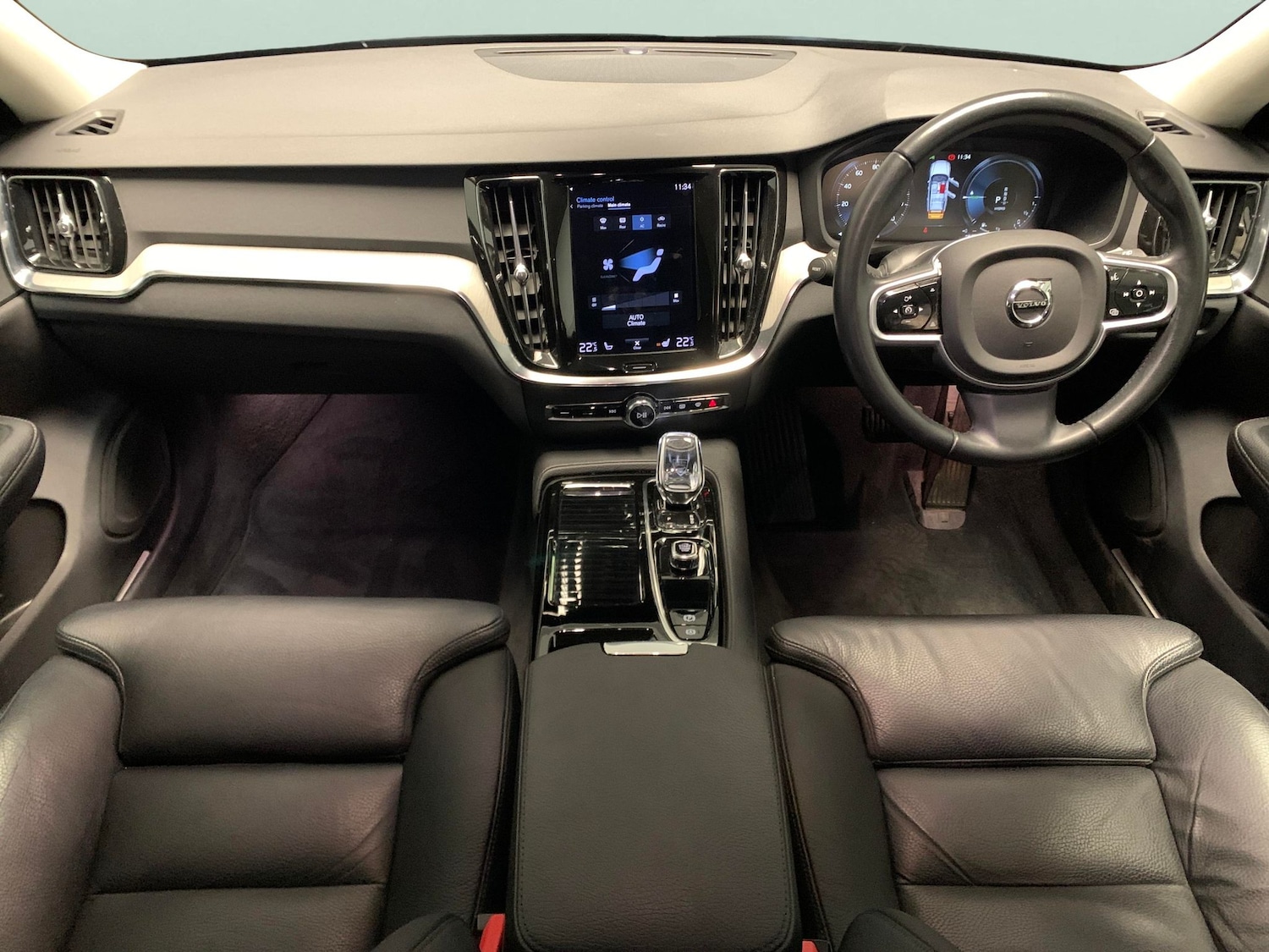 Used Volvo V60 2021 for sale - 77036582: Photo 6