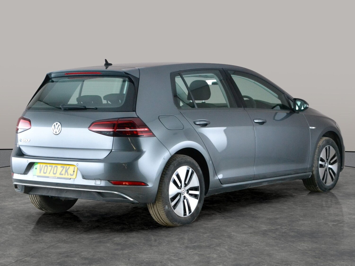 Used Volkswagen Golf 2020 for sale - 78001006: Photo 8