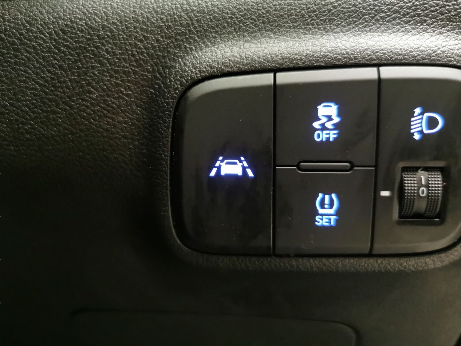 Used Hyundai i10 2023 for sale - 77373343: Photo 20