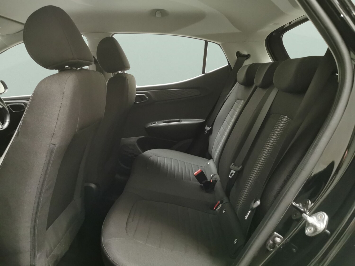 Used Hyundai i10 2023 for sale - 77373343: Photo 24