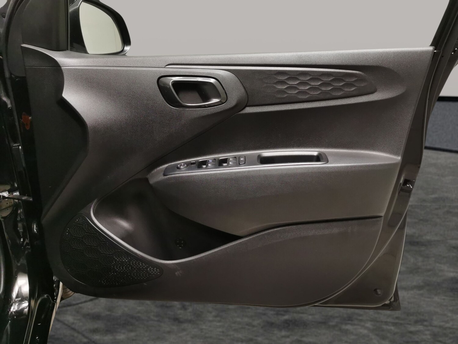 Used Hyundai i10 2023 for sale - 77373343: Photo 28