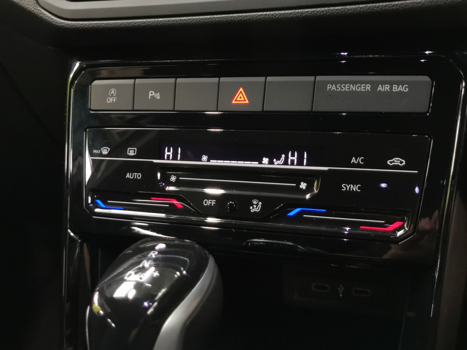 Used Volkswagen T-Cross 2022 for sale - 76847639: Photo 16