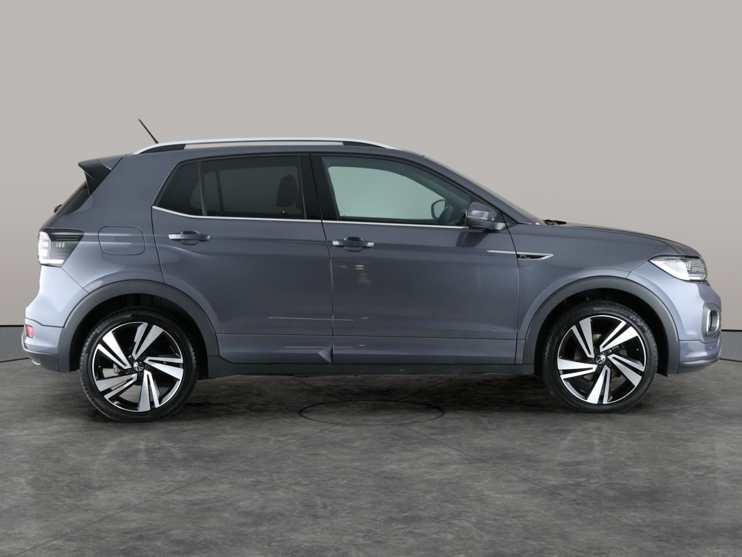 Used Volkswagen T-Cross 2022 for sale - 76847639: Photo 8