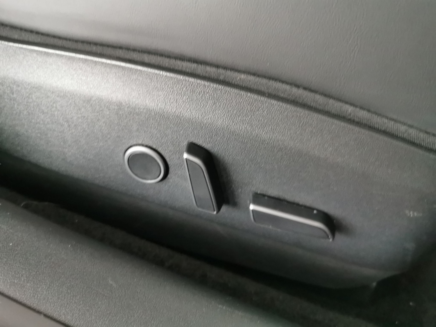 Used Tesla Model 3 2023 for sale - 77984610: Photo 16