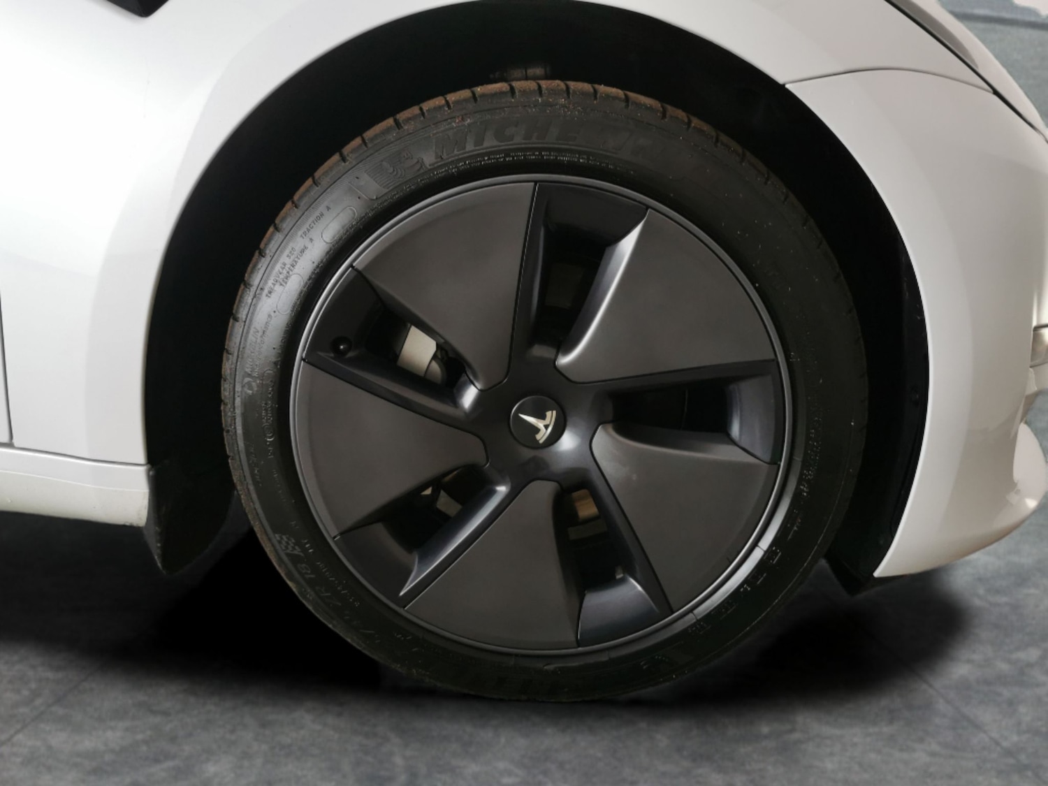 Used Tesla Model 3 2023 for sale - 77984610: Photo 27