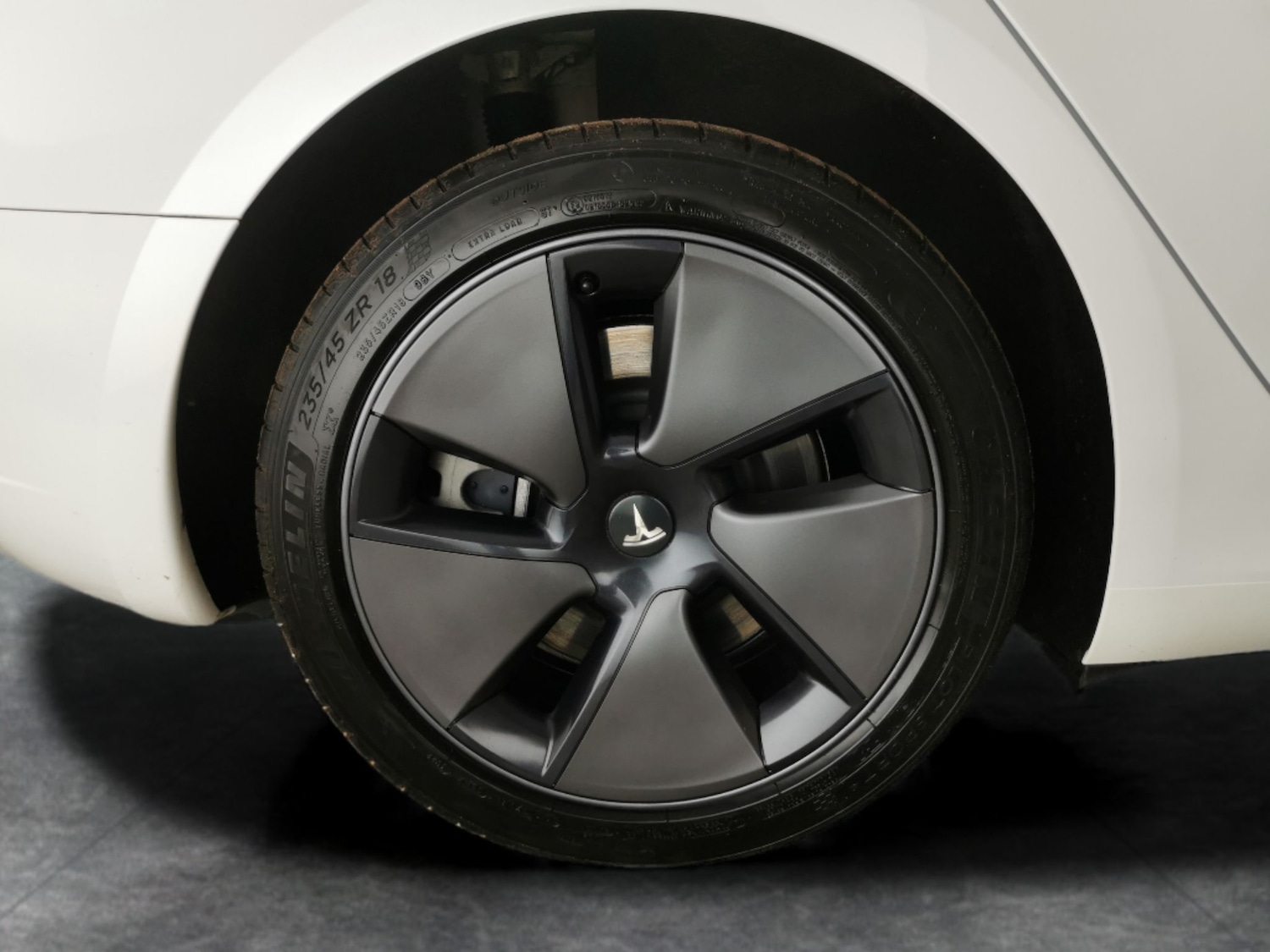 Used Tesla Model 3 2023 for sale - 77984610: Photo 28