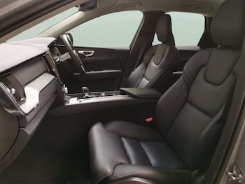 Used Volvo XC60 2024 for sale - 78696351: Photo