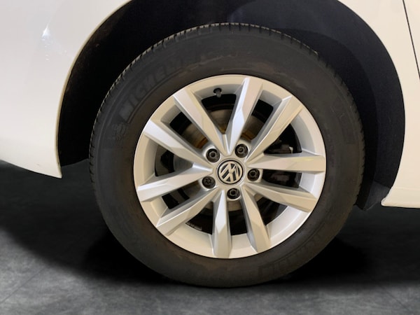 Used Volkswagen Touran 2018 for sale - 76262269: Photo 29