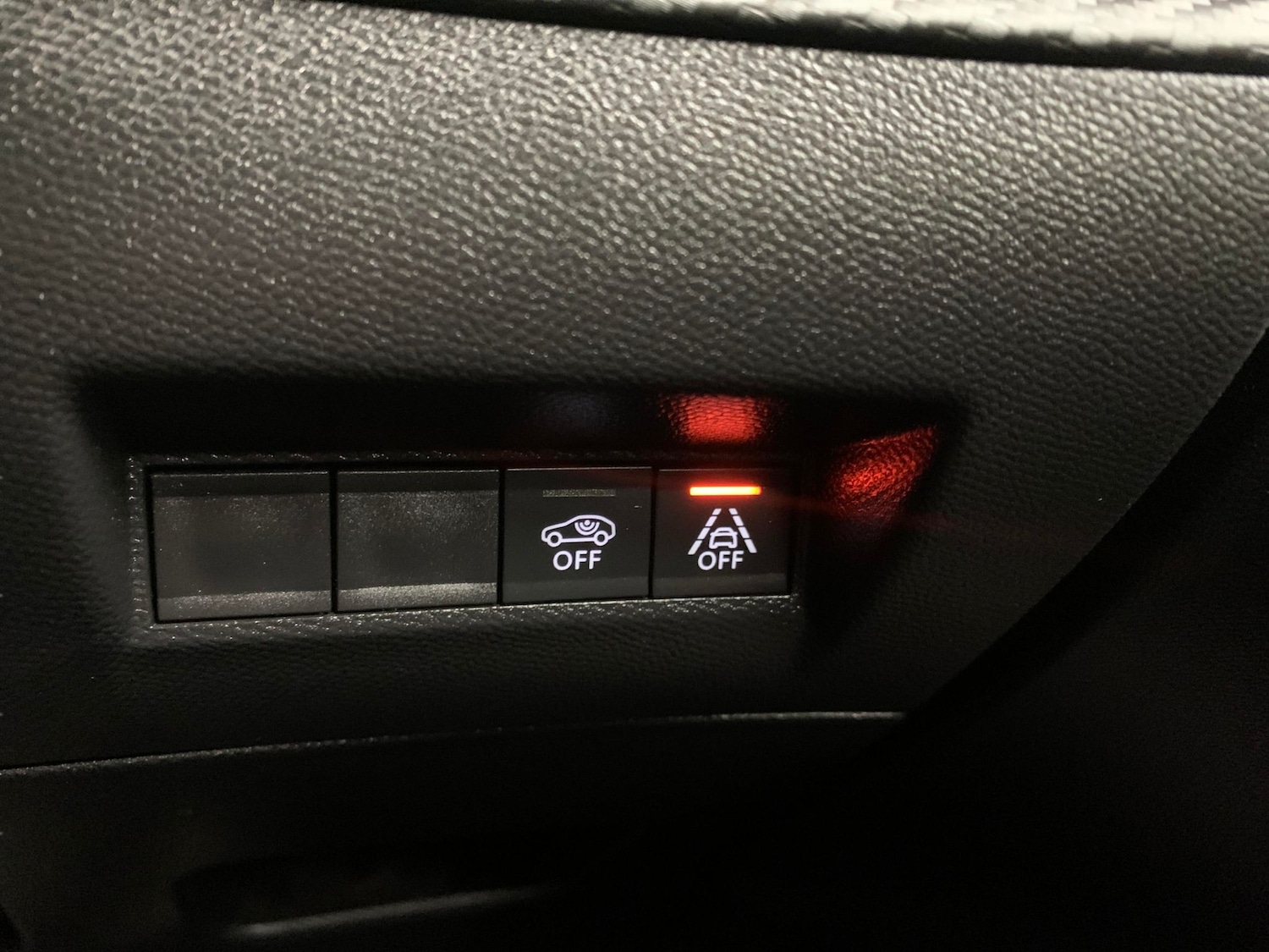 Used Peugeot 2008 2022 for sale - 77240530: Photo 20