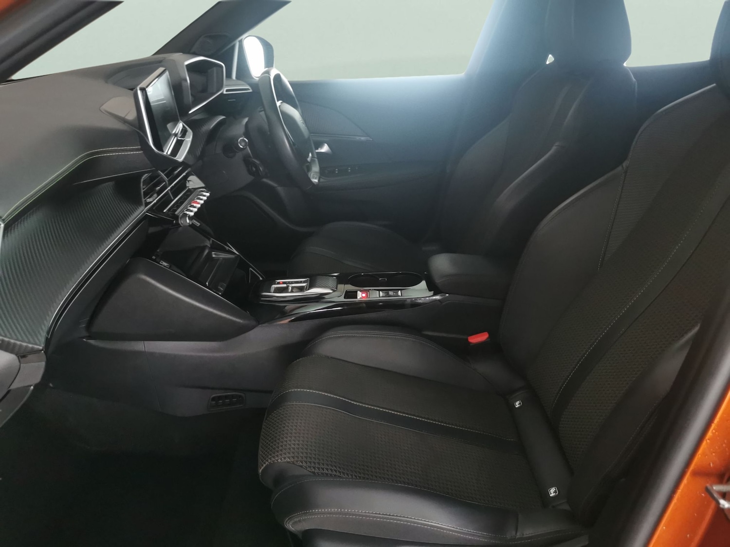 Used Peugeot 2008 2022 for sale - 77240530: Photo 4