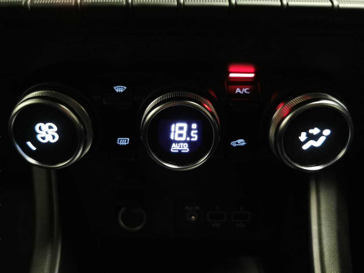 Used Renault Captur for sale - 77485204: Photo 20