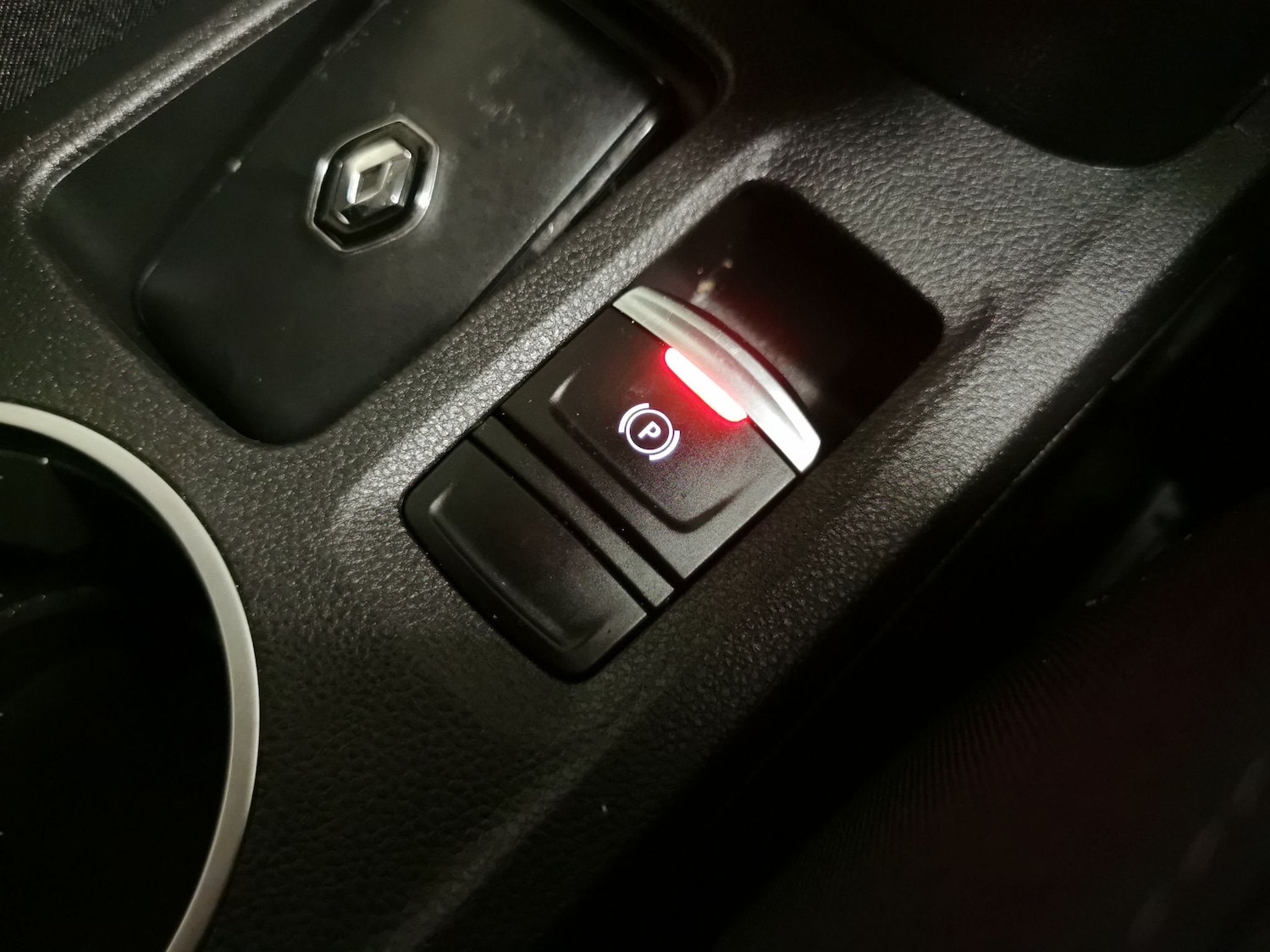 Used Renault Captur for sale - 77485204: Photo 26