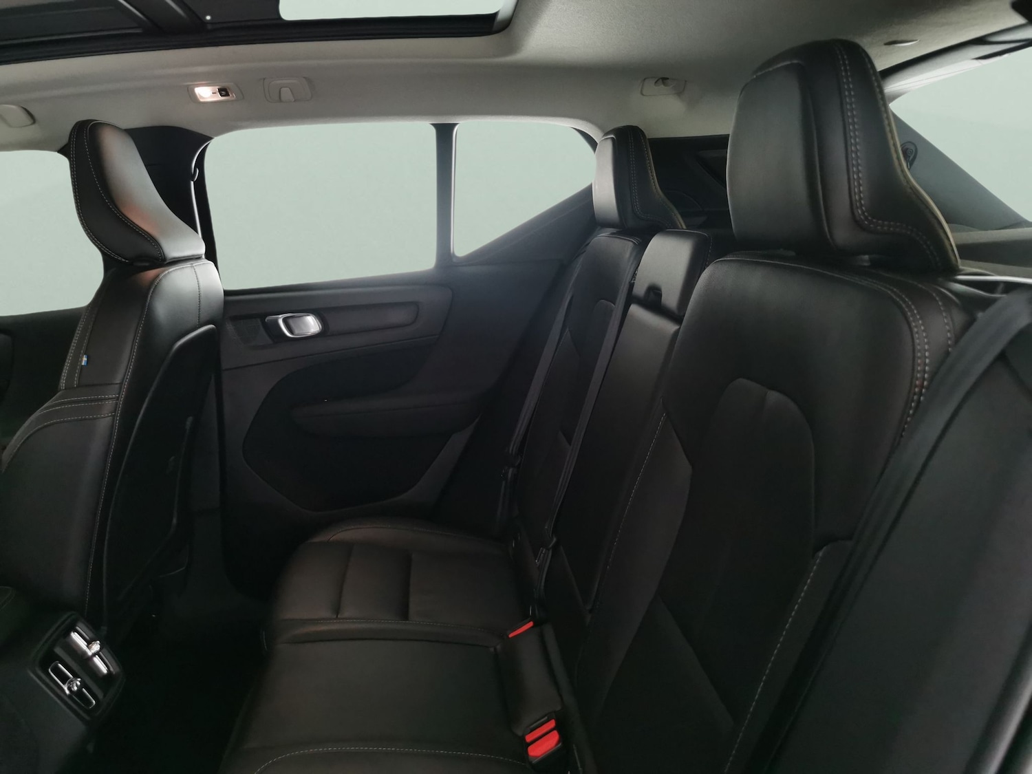 Used Volvo XC40 2019 for sale - 76171452: Photo 34