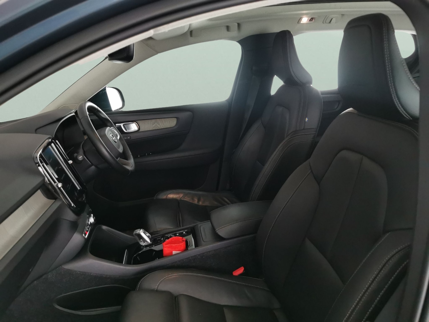 Used Volvo XC40 2019 for sale - 76171452: Photo 4