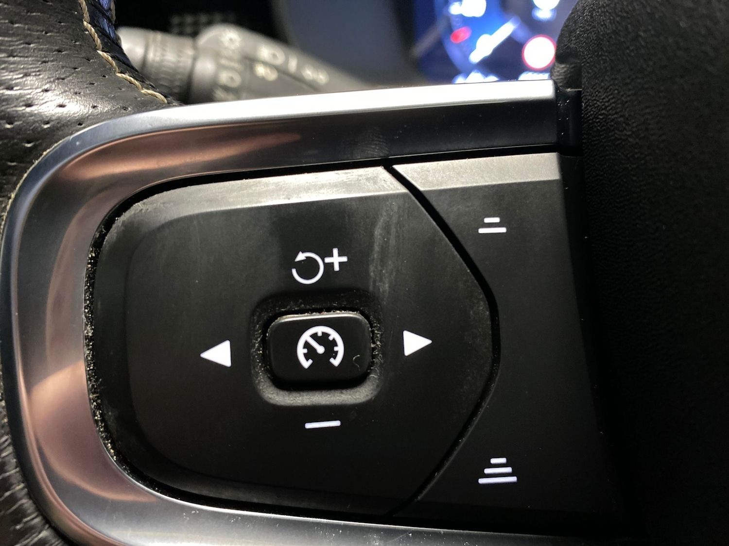 Used Volvo XC40 2021 for sale - 78132499: Photo 19