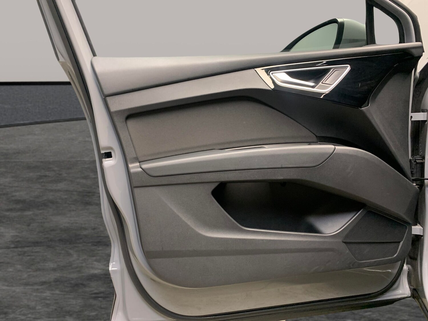 Used Audi Q4 e-tron 2023 for sale - 77269732: Photo 26