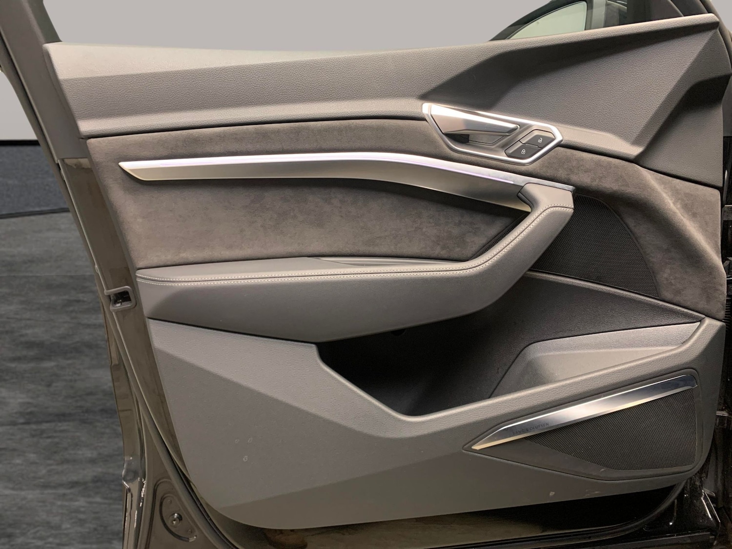 Used Audi e-tron 2020 for sale - 77198603: Photo 23