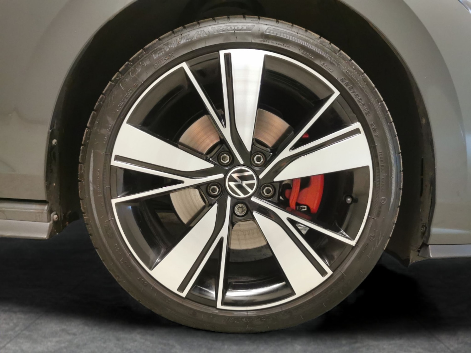 Used Volkswagen Golf 2023 for sale - 76162497: Photo 32