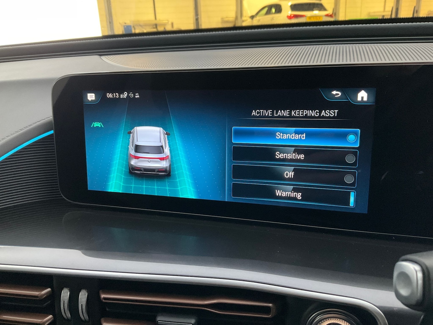 Used Mercedes-Benz EQC for sale - 76661488: Photo 24