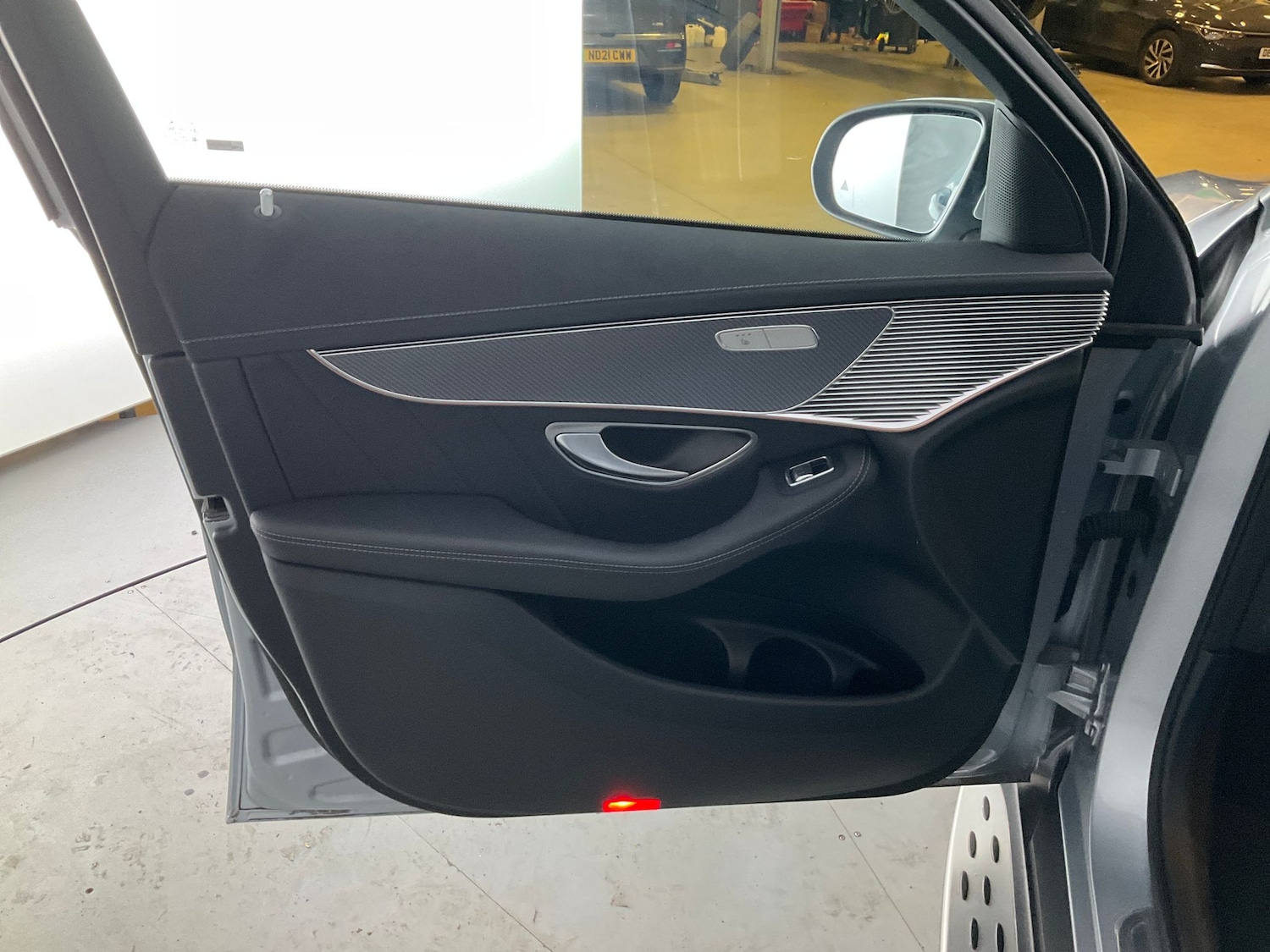 Used Mercedes-Benz EQC for sale - 76661488: Photo 30