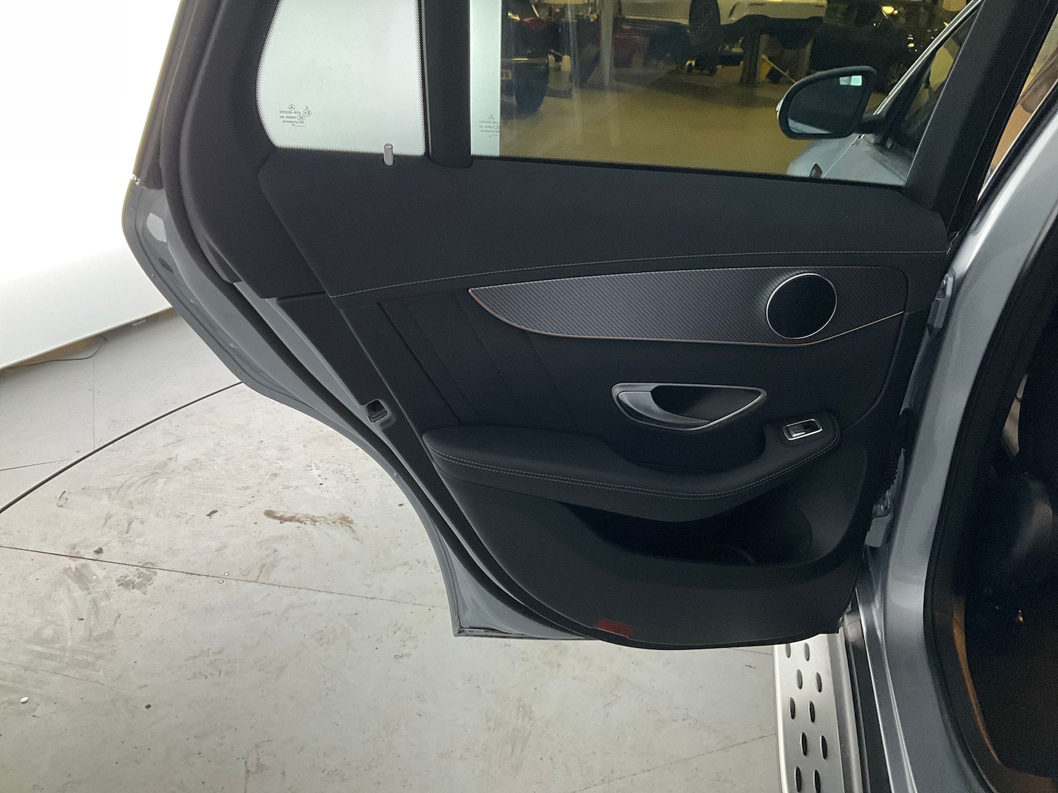 Used Mercedes-Benz EQC for sale - 76661488: Photo 31