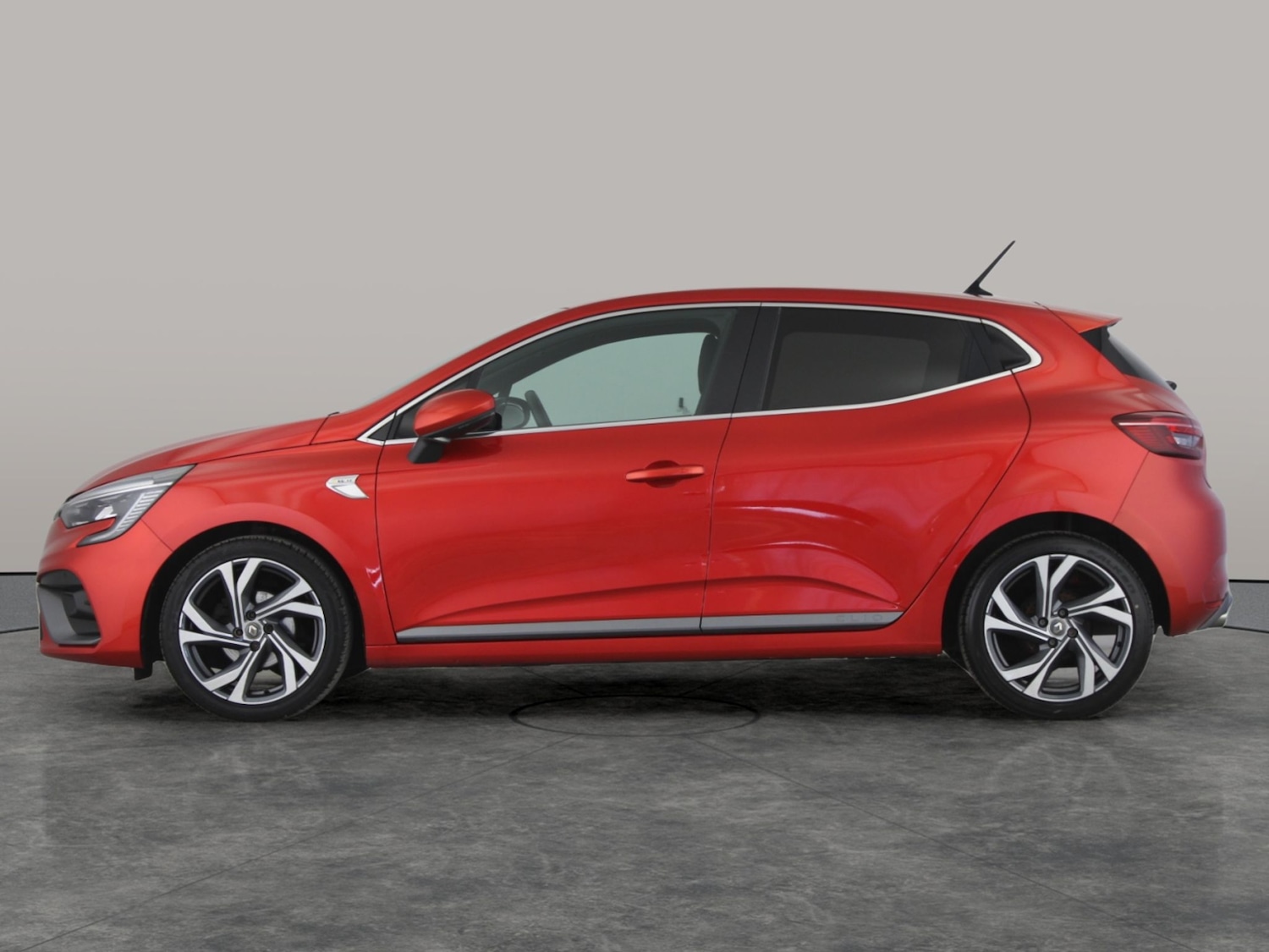 Used Renault Clio 2020 for sale - 76147098: Photo 14