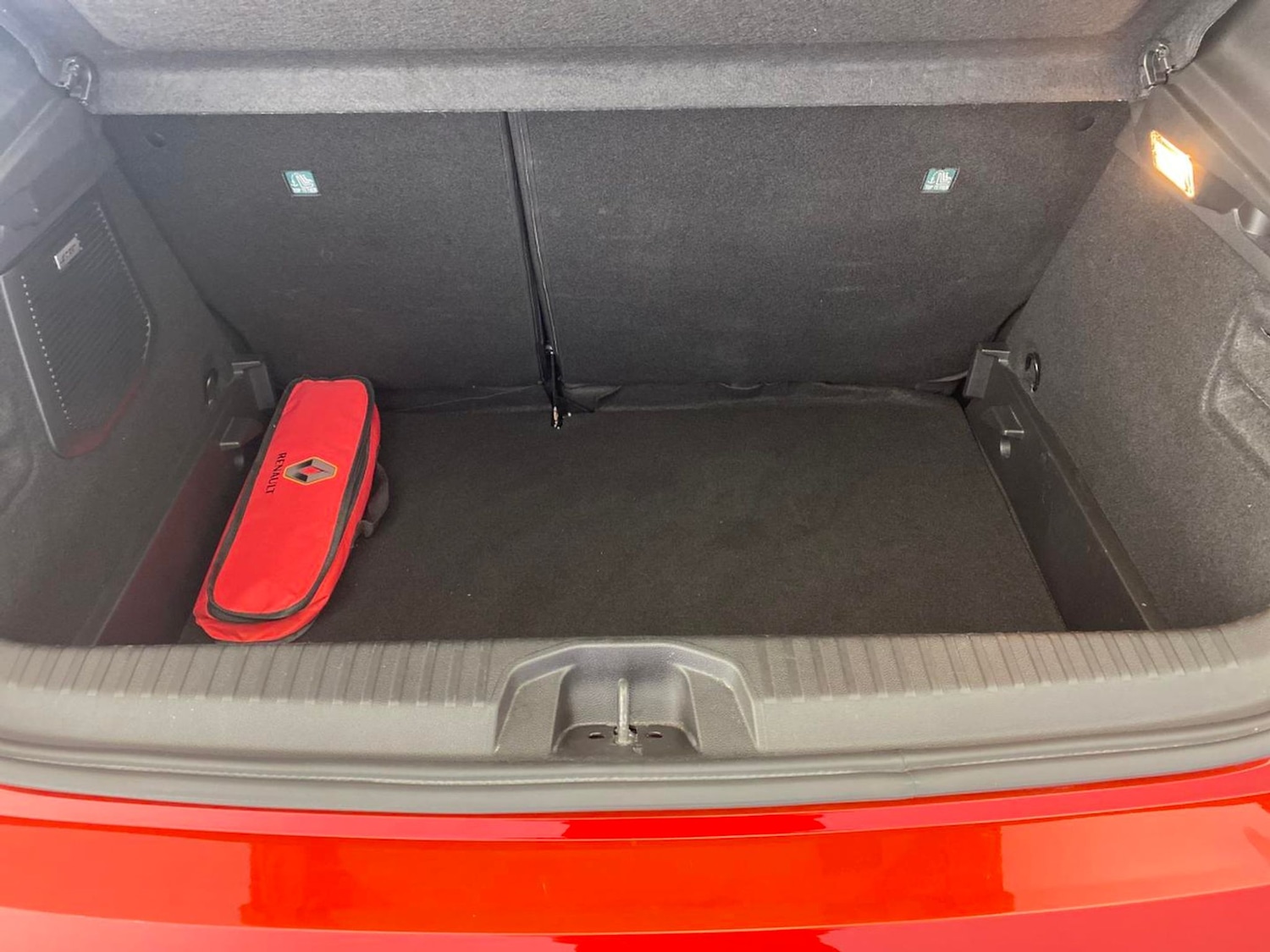 Used Renault Clio 2020 for sale - 76147098: Photo 7