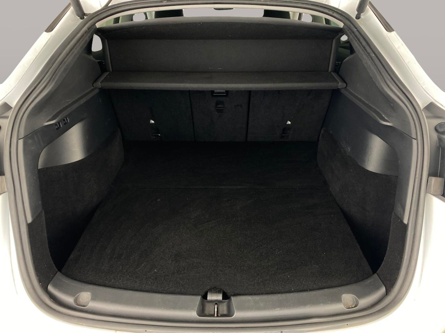 Used Tesla Model Y 2023 for sale - 77918328: Photo 8