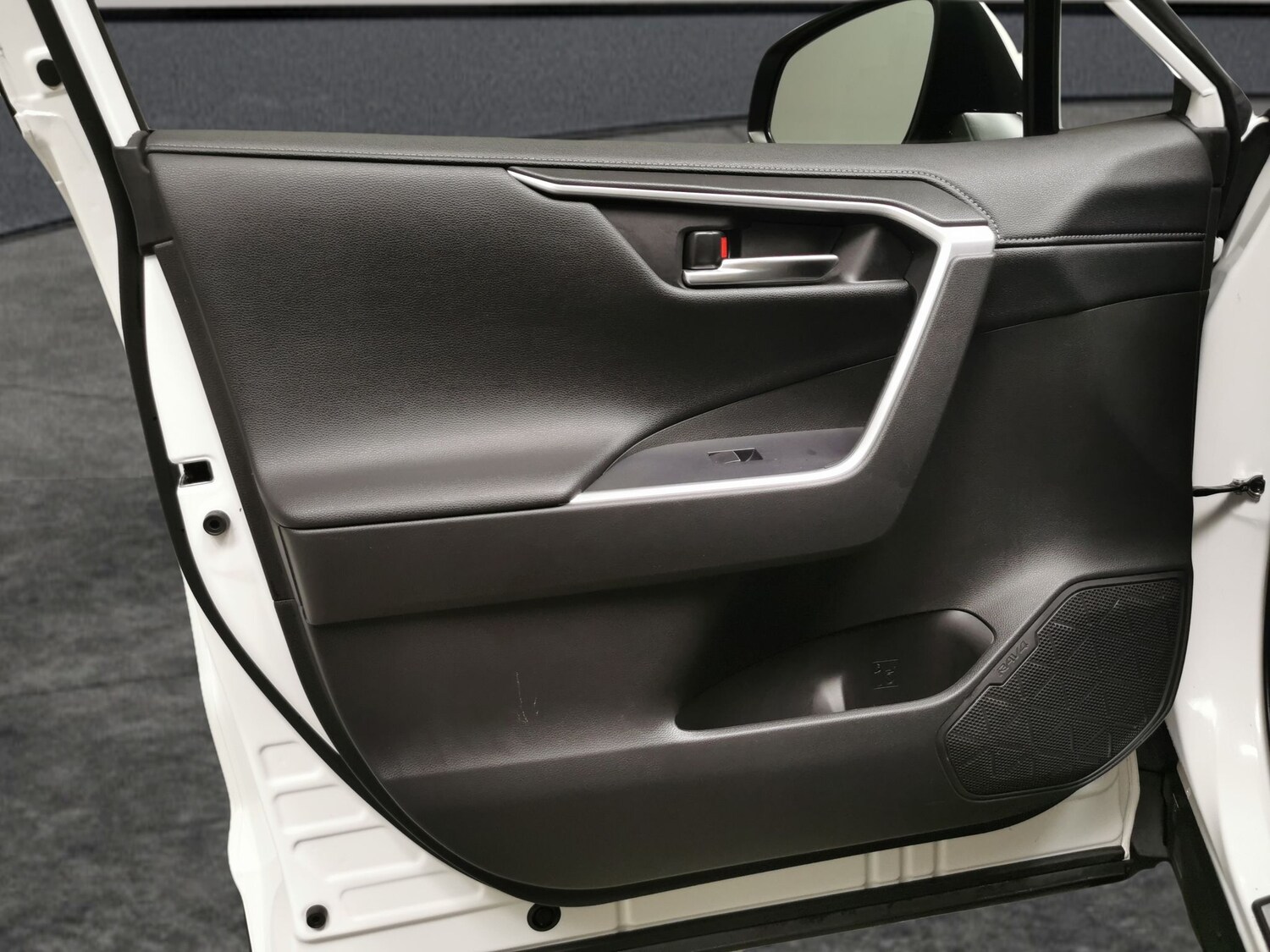 Used Toyota RAV4 2021 for sale - 77995531: Photo 24