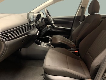 Used Hyundai i20 2022 for sale - 76491920: Photo