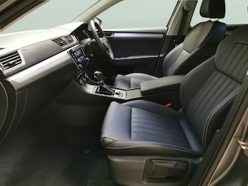 Used Skoda Superb 2023 for sale - 79523599: Photo