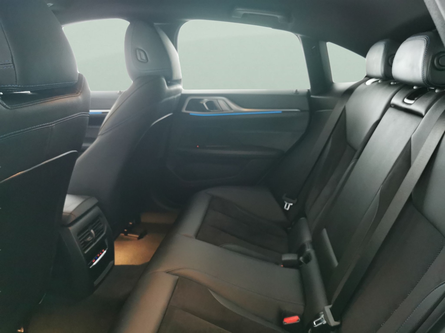 Used BMW i4 2023 for sale - 77350817: Photo 25