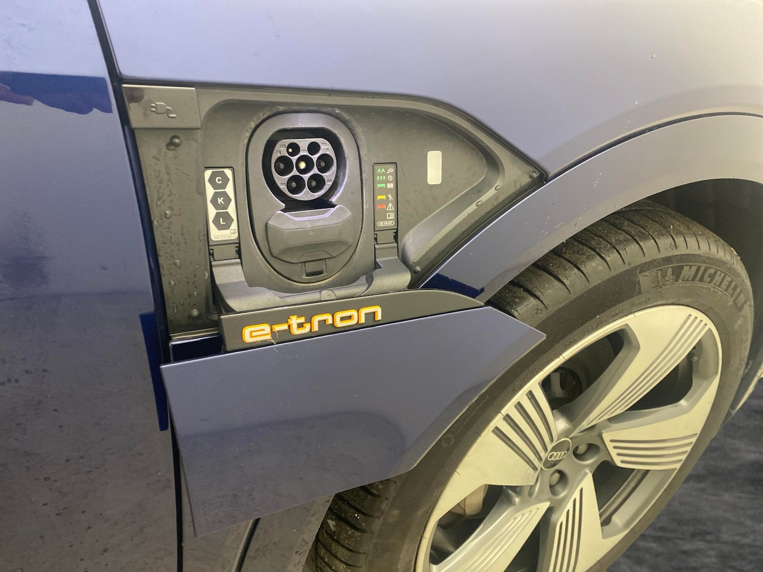 Used Audi e-tron 2023 for sale - 77307933: Photo 23