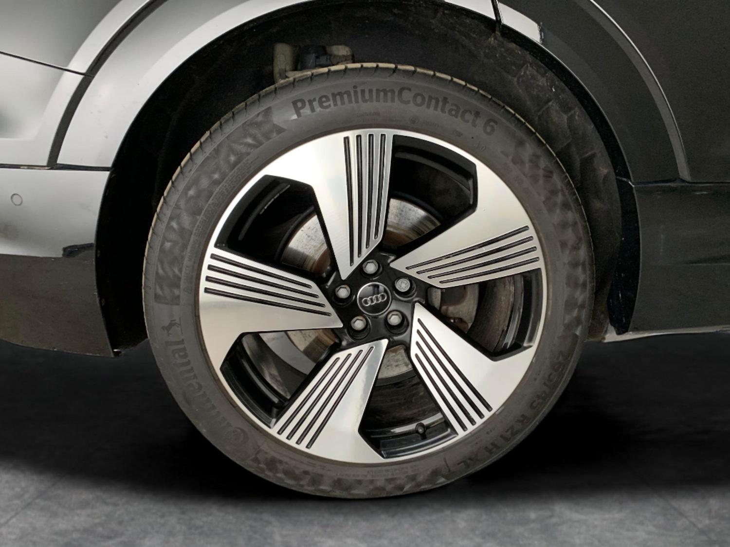 Used Audi e-tron 2021 for sale - 77165064: Photo 31