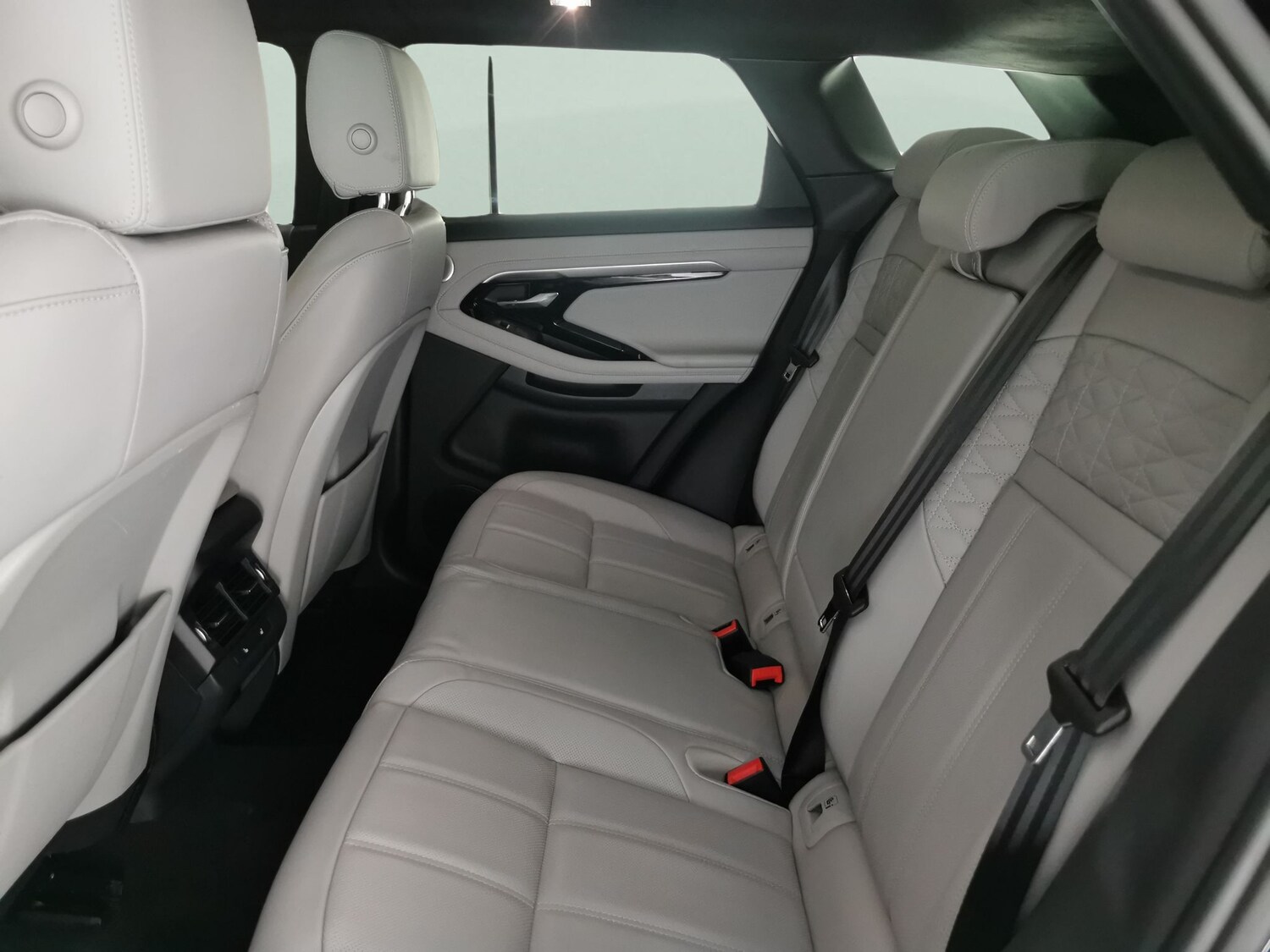 Used Land Rover Range Rover Evoque 2023 for sale - 77711120: Photo 33