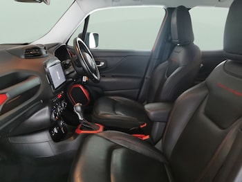 Used Jeep Renegade 2017 for sale - 78832446: Photo