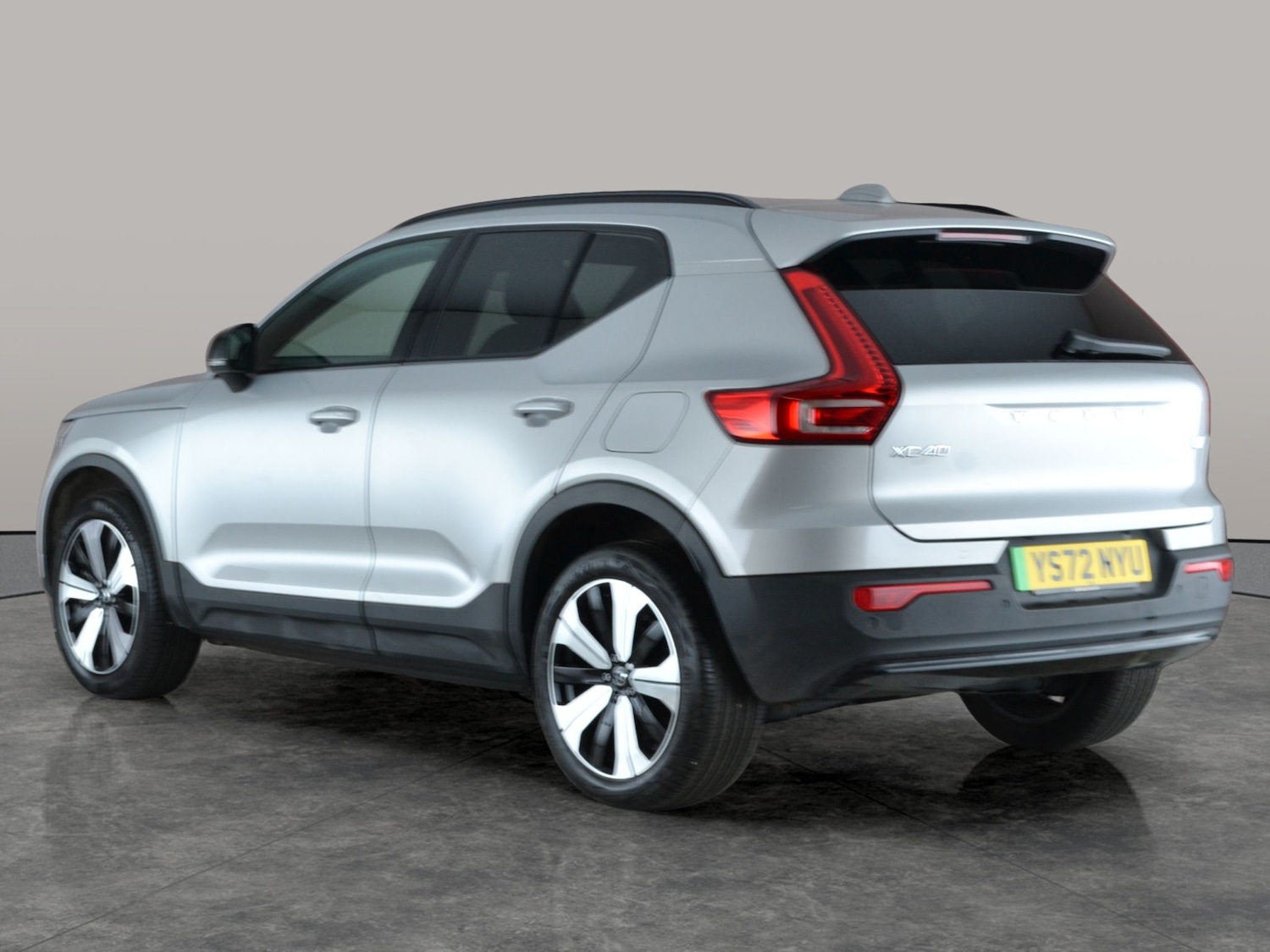 Used Volvo XC40 2022 for sale - 77036521: Photo 11