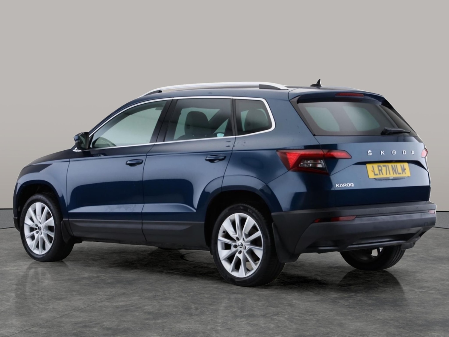 Used Skoda Karoq 2021 for sale - 76310504: Photo 10