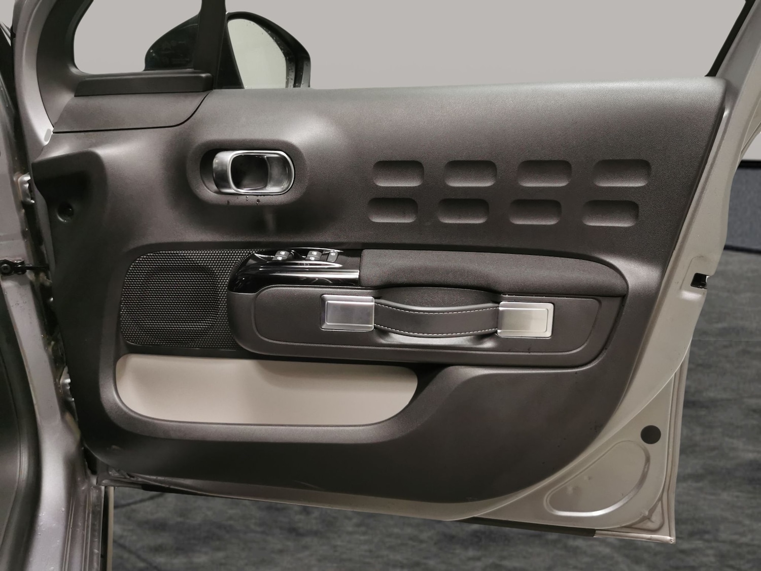 Used Citroen C3 2023 for sale - 77732957: Photo 24