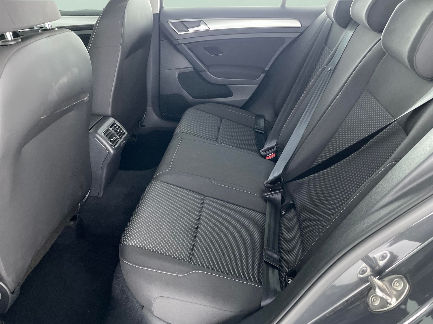 Used Volkswagen Golf 2018 for sale - 76180668: Photo 31
