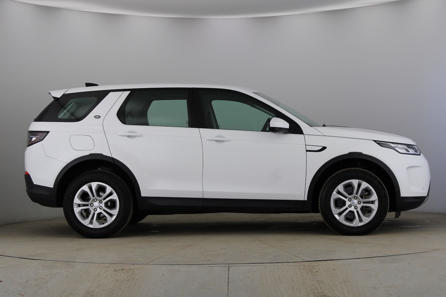 Used Land Rover Discovery Sport 2022 for sale - 77732980: Photo 5