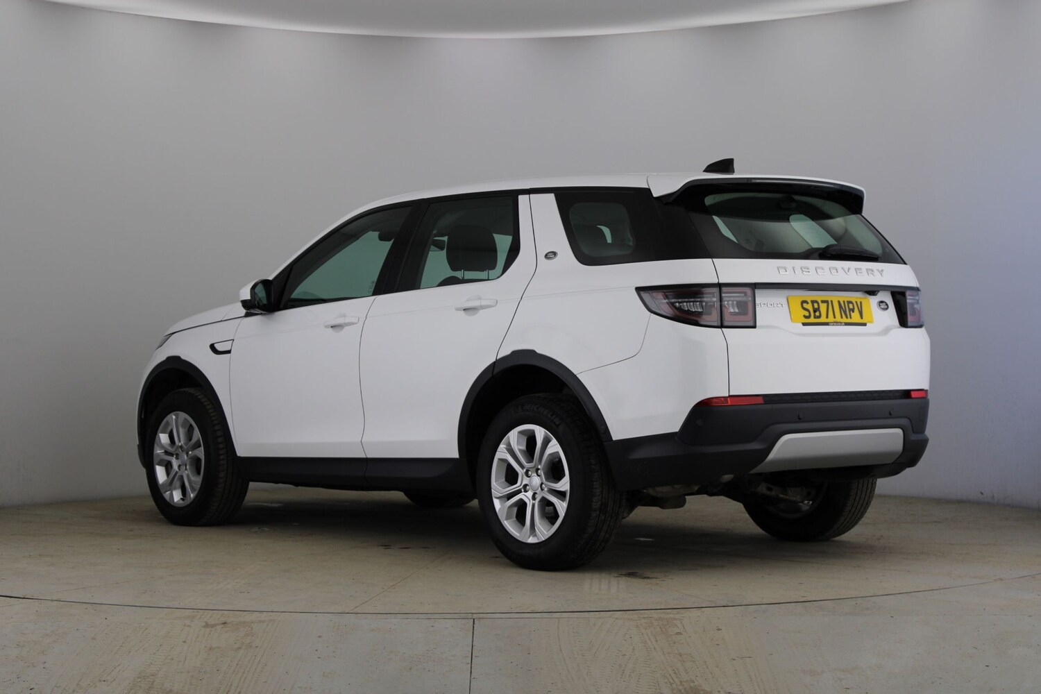 Used Land Rover Discovery Sport 2022 for sale - 77732980: Photo 8