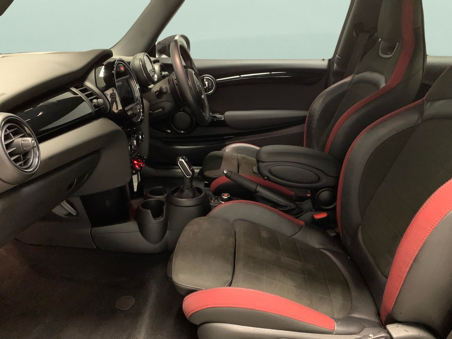 Used MINI Hatch 2019 for sale - 76318329: Photo 5