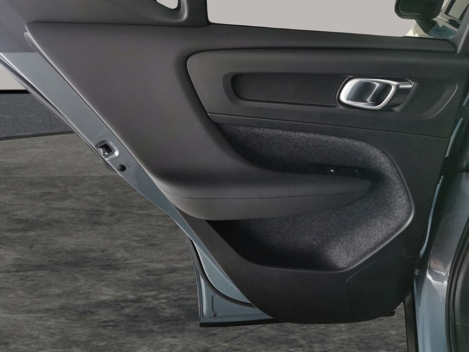 Used Volvo XC40 2023 for sale - 77447921: Photo 29